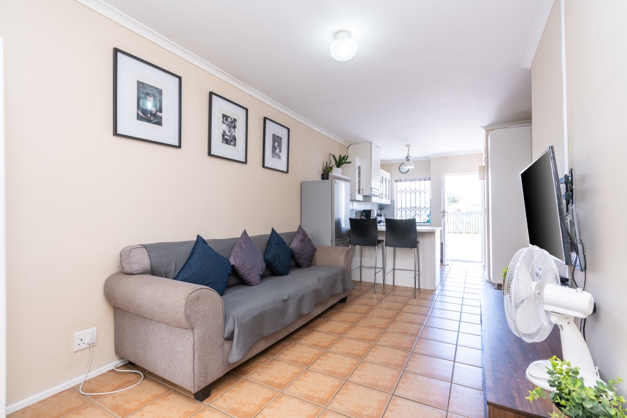 2 Bedroom Property for Sale in Thornton Western Cape